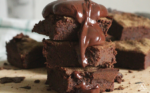 Vegane Fudge Brownies – zuckerfrei Naschen